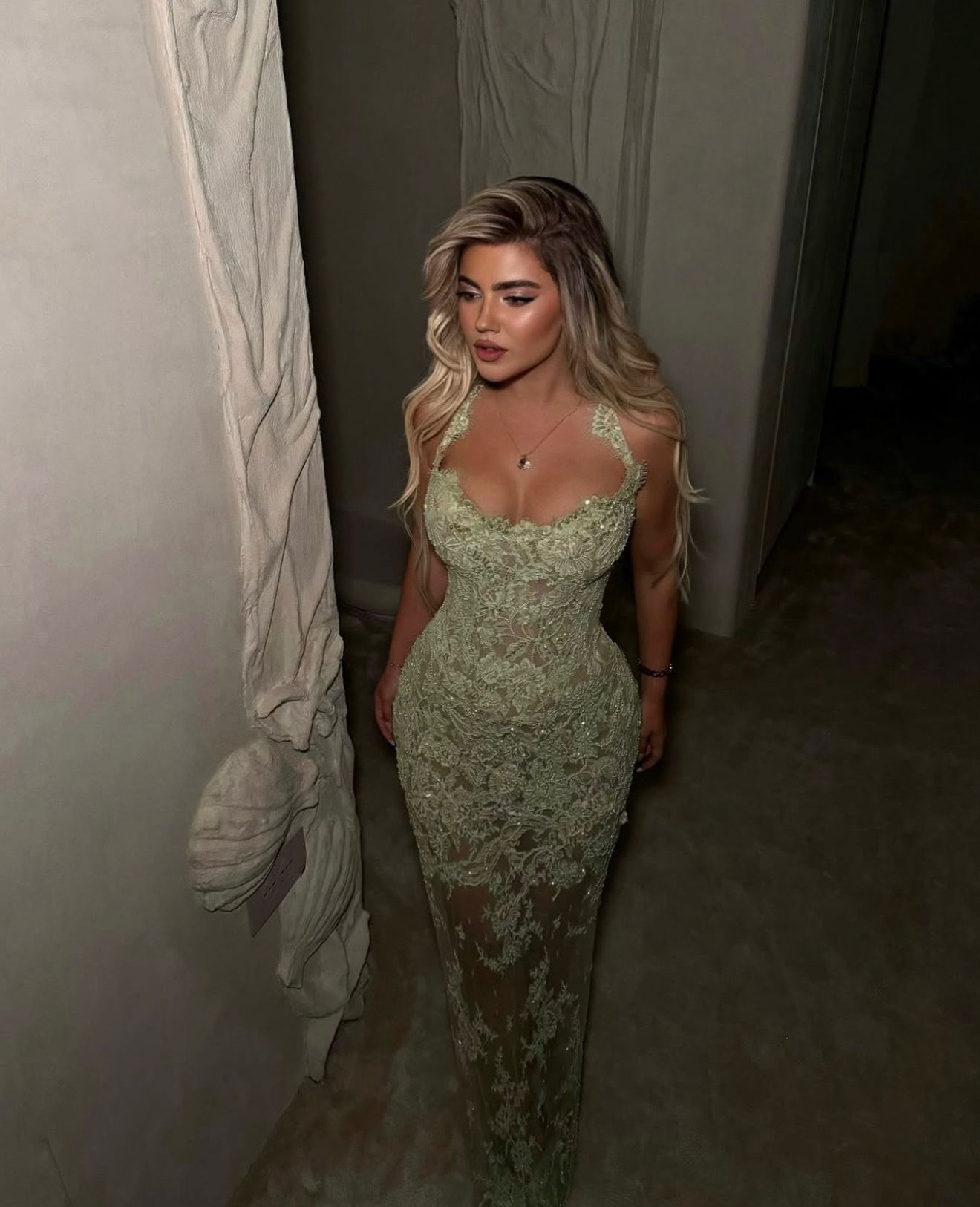 Over La Modelo Boutique